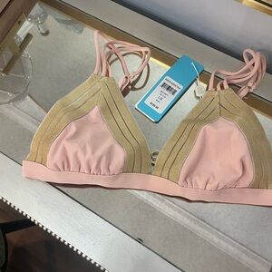 Beach Bunny triangle top size L